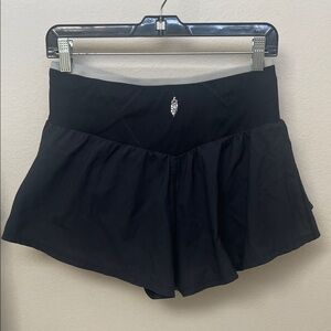 FP MOVEMENT BLACK SKORT
